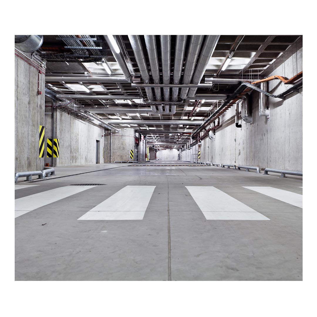 چراغ LED اضطراری 2 وات روكار مدل آرورا مازی نور با باتري با پخش نور نامتقارن