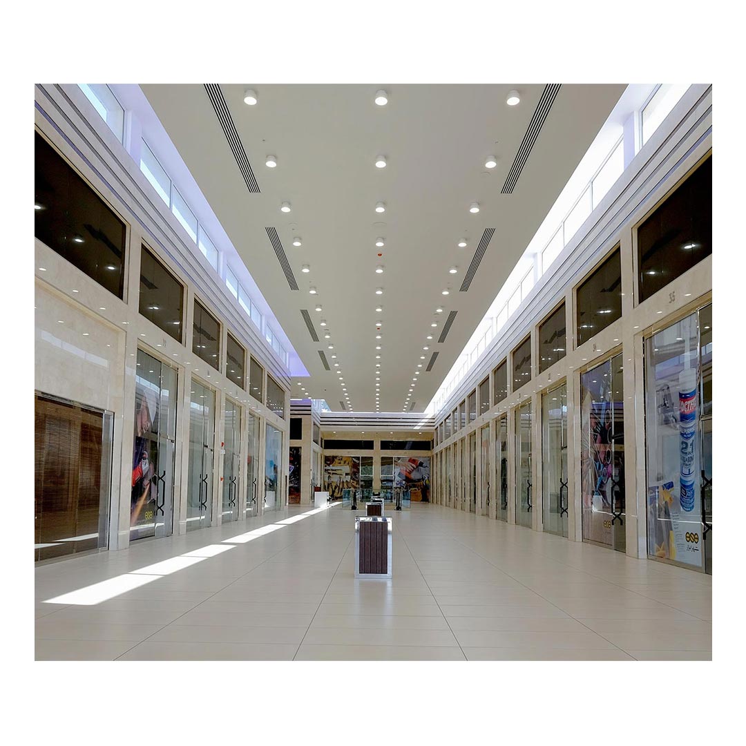 چراغ LED دانلايت آویز مدل ديانا  قطر 15 و ارتفاع 22 سانتی متر با توان 14 وات مازی نور رنگ بدنه نقره ای