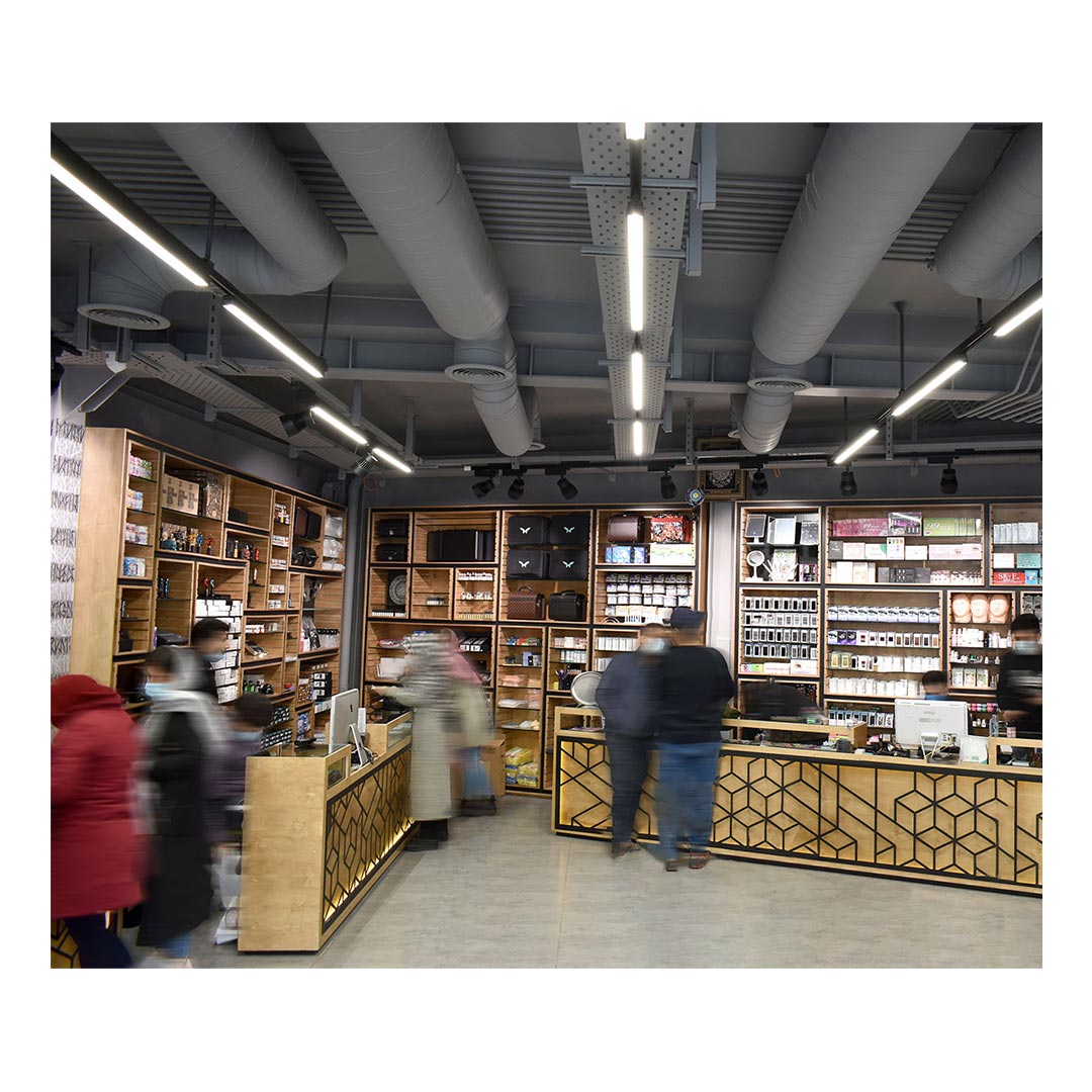 چراغ LED ريلی تک فاز 47 وات مدل لومريا  با پخش 30 درجه نورمازی نور به طول 120 سانتی متر با رنگ بدنه سفید