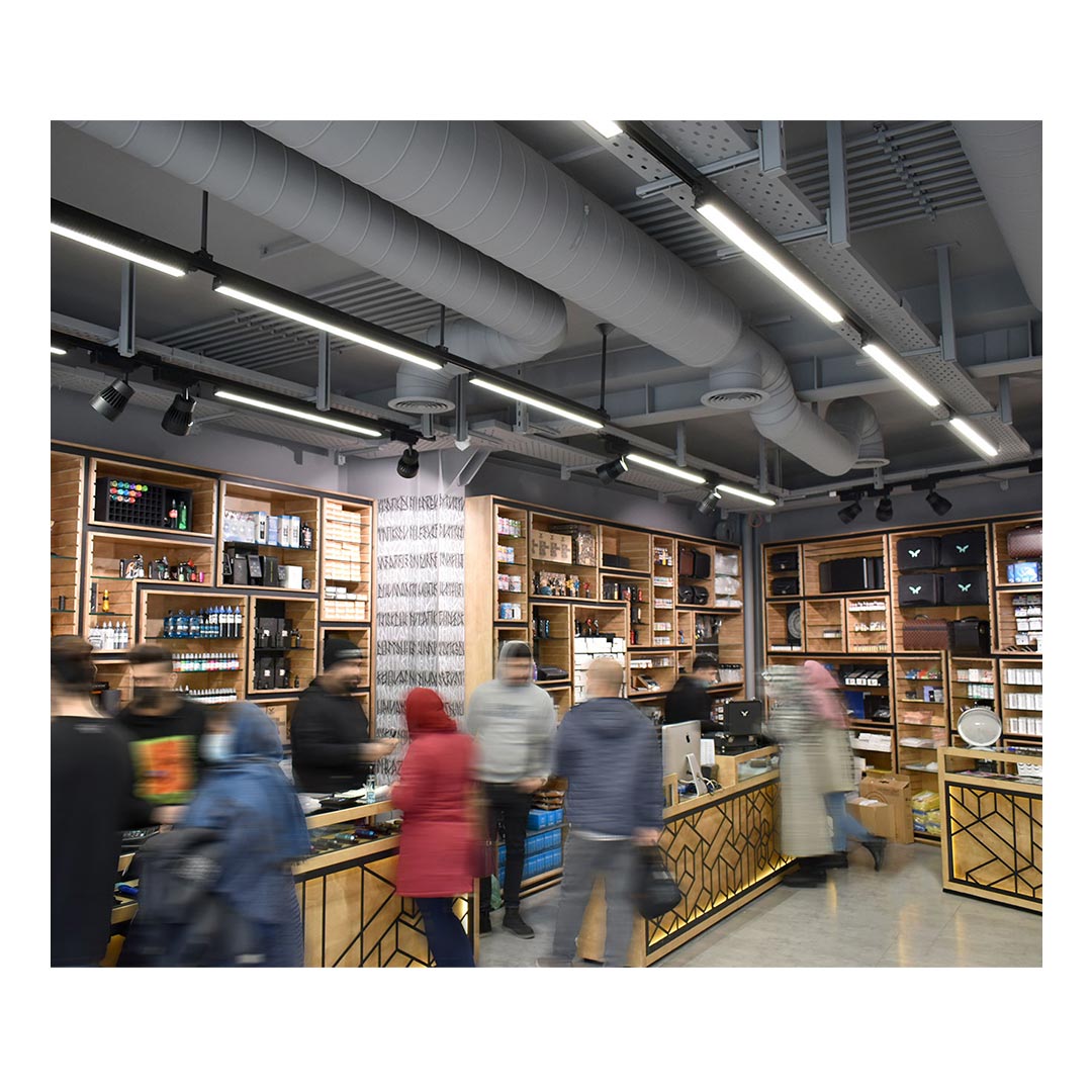 چراغ LED ريلی تک فاز 47 وات مدل لومريا با پخش متقارن يكنواخت نور مازی نور به طول 120 سانتی متر با رنگ بدنه سفید