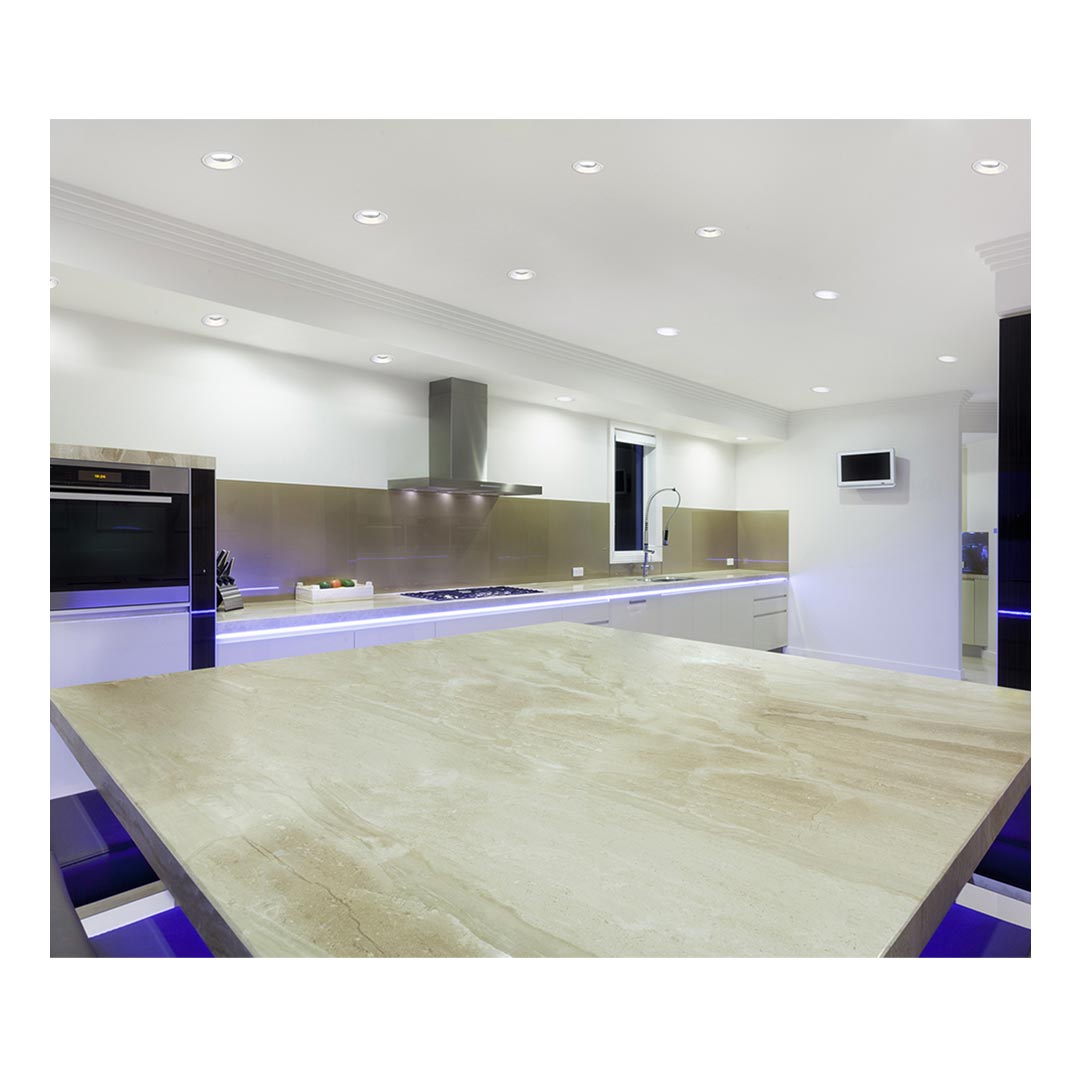 چراغ دانلايت توكار سفید 24 وات دهانه 15سانتی متر با شيدر سفيد مازی نور مدل ديانا كامفورت با رفلكتور