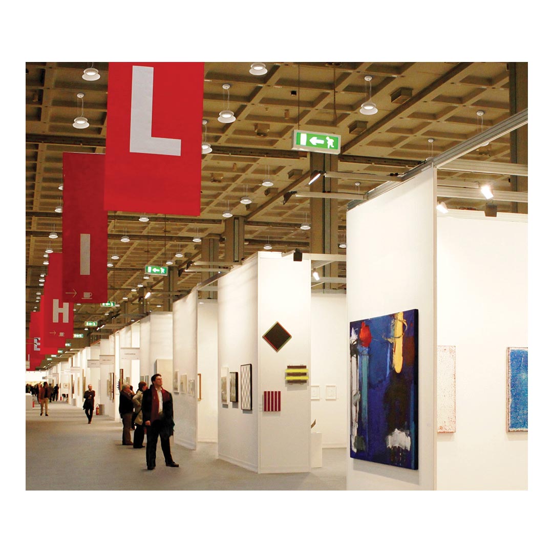 چراغ لديسان دكوراتيو LED با توان 140 وات مازی نور با رنگ بدنه نقره ای