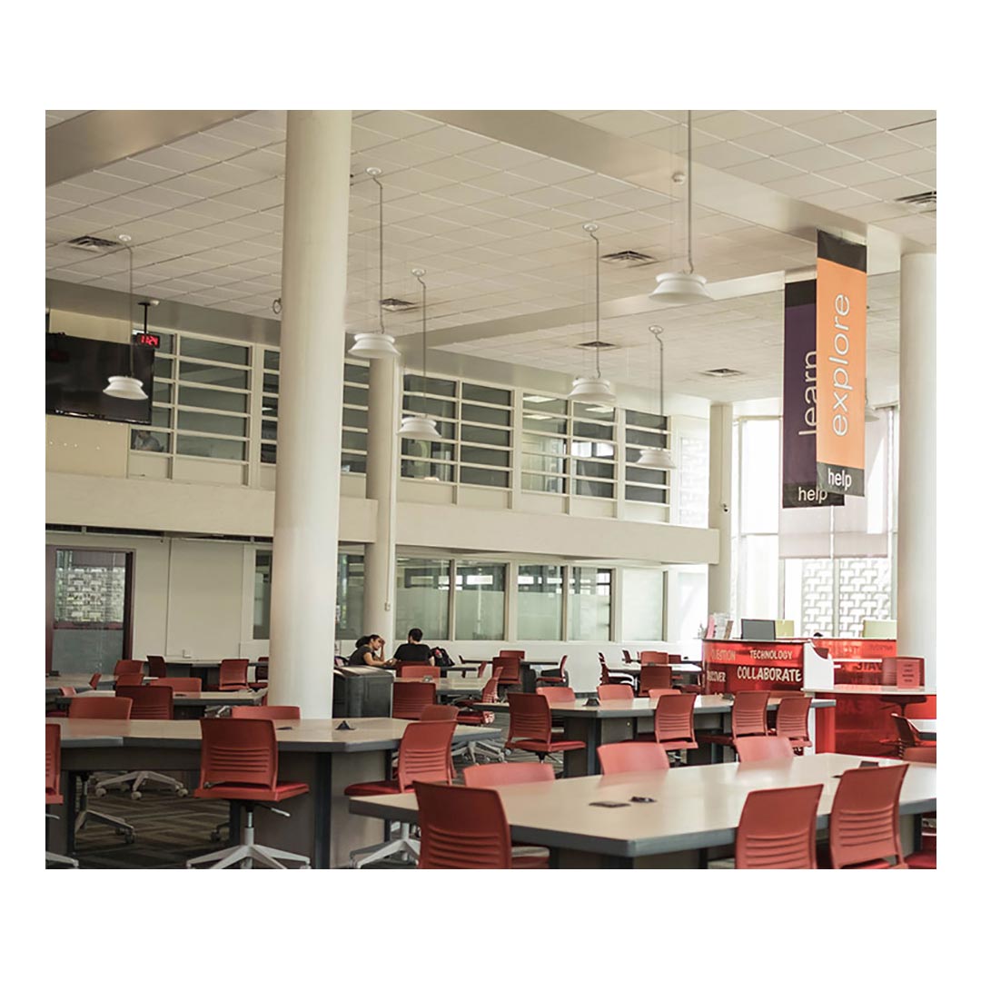 چراغ لديسان دكوراتيو LED با توان 200 وات مازی نور با رنگ بدنه نقره ای